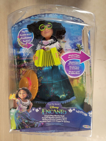 OUTLET Disney Śpiewająca lalka Mirabel z akordeonem Nasze magiczne Encanto USZKODZONE OPAKOWANIE