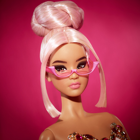 Barbie Lalka Kolekcjonerska z różowej kolekcji Pink Collection Signature Carlyle Nuera