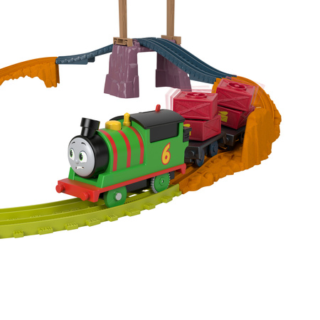 Zestaw Tomek i Przyjaciele Dostawa poczty Piotrusia lokomotywa z napędem + tory