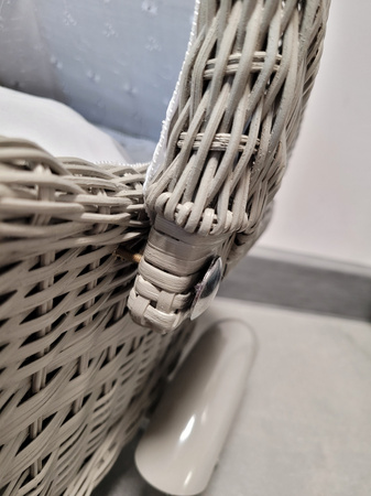 OUTLET Wiklinowy Wózek dla lalek Wickerwork cichy szary odgrywanie ról Small Foot WADLIWY