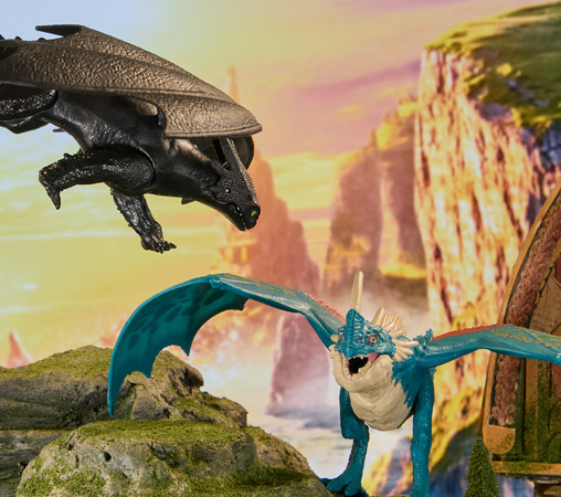 Jak wytresować smoka figurka interaktywna Szczerbatek Toothless z dźwiękiem 30 cm