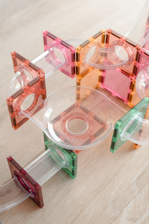 CONNETIX Pastel Ball Run Expansion Pack Kreatywne klocki magnetyczne 80 elementów