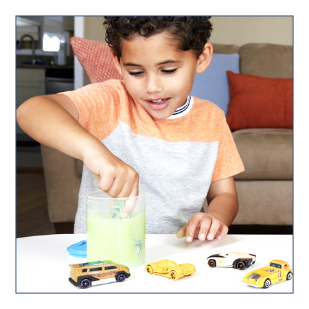 Hot Wheels Color Reveal Zestaw 2 samochody niespodzianki