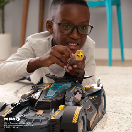 DC Comics Batman Zestaw Batmobile Ultimate Transforming + figurka 10 cm Światło Dźwięk
