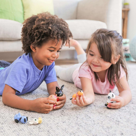 Królik Bing Zestaw 10 figurek bohaterów + 2 figurki Bing i Doktor Molly