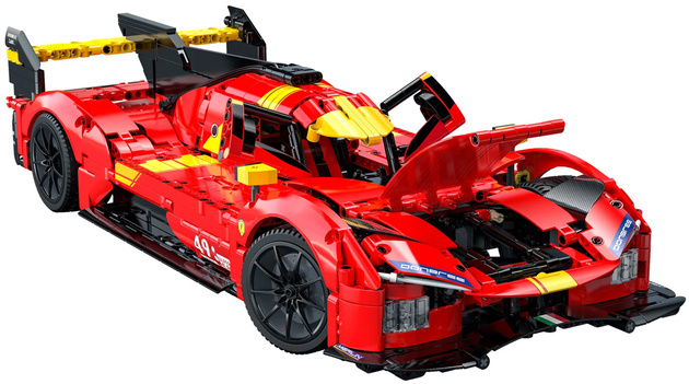 Klocki konstrukcyjne CaDA Zdalnie sterowany samochód 51 cm Auto wyścigowe Blazing Flame Pojazd 1518 elementów C63008W z napędem Power System