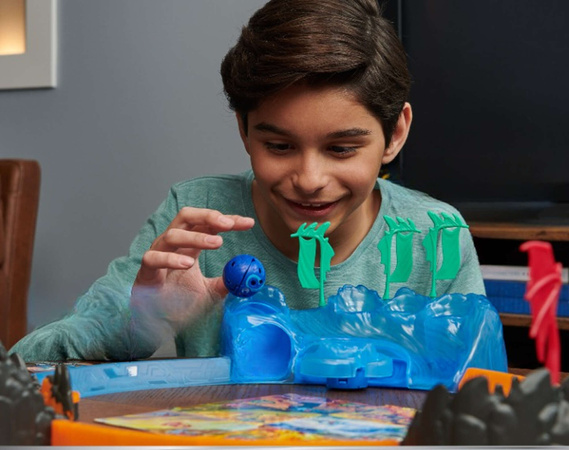 Zestaw Bakugan Training Set + Figurka Titanium Trox Dino Clan zielony Gra strategiczna