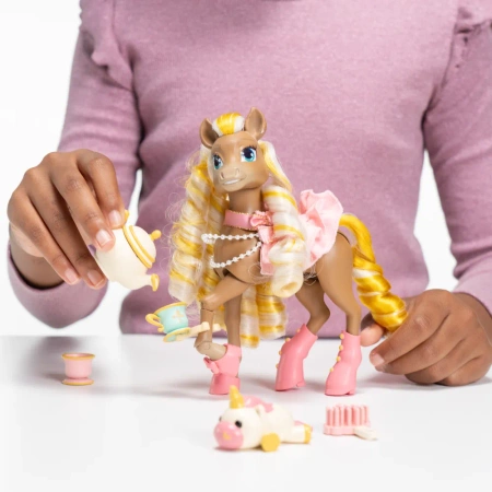 Wild Manes Zestaw Konik Figurka Cherie wózek z herbatką + akcesoria 21 elementów