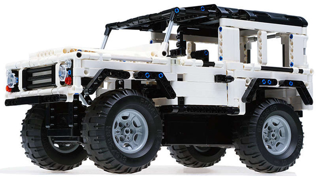 Klocki konstrukcyjne CaDA Samochód Zdalnie Sterowany Biały Jeep RC 533 elementy