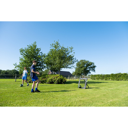 Innowacyjny rebounder Kickback do gry w piłkę nożną 84x84 cm