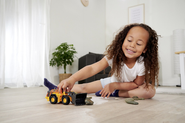 Volvo Koparka Spychacz Pojazd budowlany z ruchomymi elementami światło dźwięk