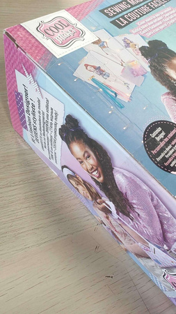 OUTLET Cool Maker Maszyna do szycia dla dzieci Stich 'n Style Szyj Akcesoria PRODUKT POSIADA ŚLADY UŻYTKOWANIA