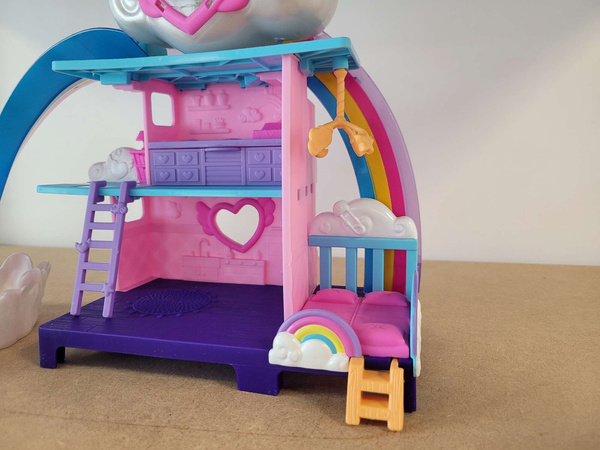 OUTLET Hatchimals Alive! Surprise zestaw żłobek opieka nad maluszkami + figurka WYBRAKOWANY