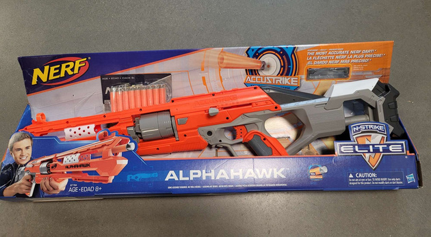 OUTLET NERF N-Strike Elite wyrzutnia Alphahawk 10 strzałek USZKODZONE OPAKOWANIE