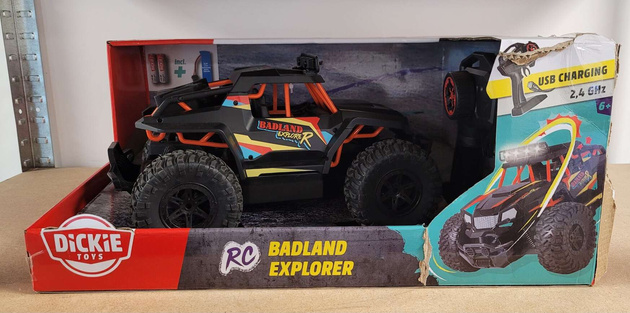 OUTLET Zdalnie sterowane auto terenowe Pojazd AC Badland Explorer RC światło WADLIWY
