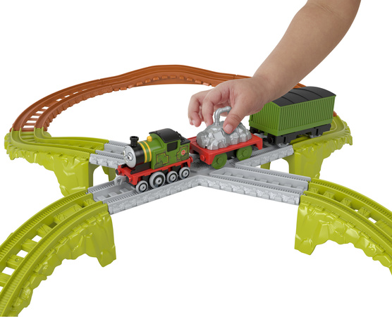 OUTLET Tomek i Przyjaciele Zestaw Torów Recyklingowy Bieg + lokomotywa Węchu 17 elementów USZKODZONE OPAKOWANIE