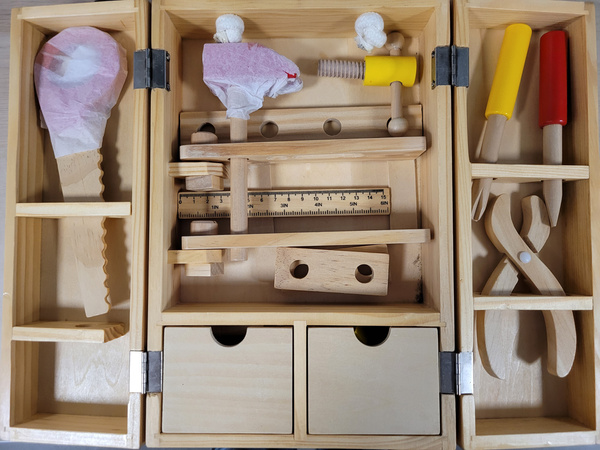 OUTLET Classic World Drewniana walizka z narzędziami WYBRAKOWANY