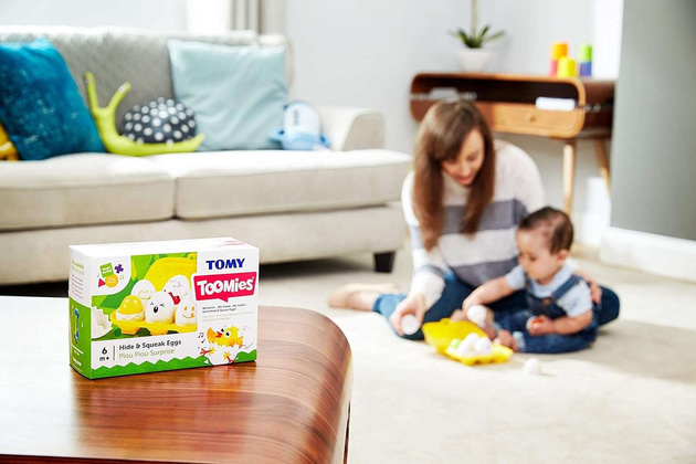 Tomy Wesołe Piszczące Jajeczka Jajka Z Dźwiękiem Sorter W Pojemniku Sorter Kształtów