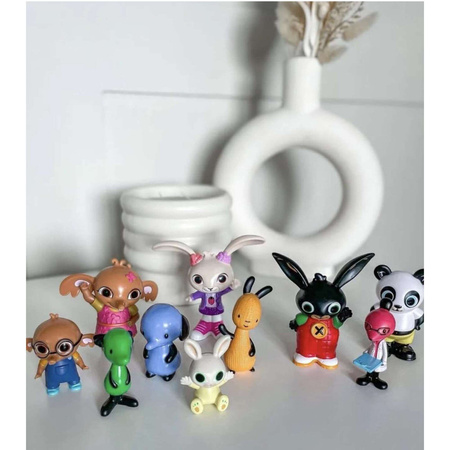 Królik Bing Zestaw 10 figurek bohaterów + 2 figurki Bing i Doktor Molly