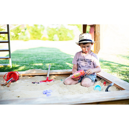 Drewniany domek ogrodowy dla dzieci Loft 700 (schodki, zjeżdżalnia, taras, piaskownica) - czerwony