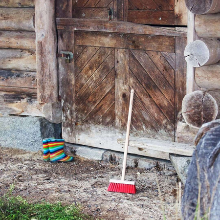 Miotła dla dzieci ulicowa drewniana 78 cm Klein 6640