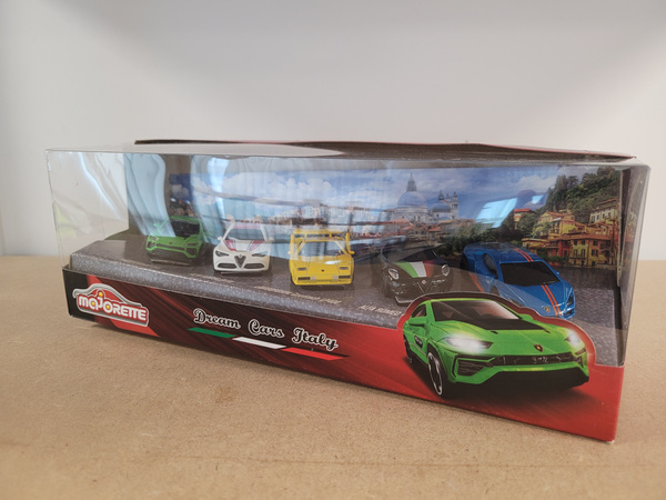 OUTLET Zestaw 5 pojazdów Wyścigówki Włoskie resoraki Dream Cars Alfa Romeo Lamborghini USZKODZONE OPAKOWANIE