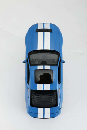 Zdalnie sterowane auto Ford Shelby GT500 RC niebieski pojazd sportowy 1:14 Rastar
