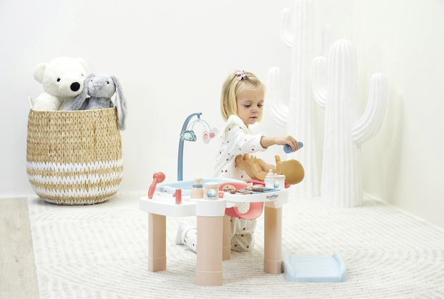 Nursery Kącik opiekunki dla lalek pielęgnacja, karmienie, kąpiel + wanienka i akcesoria