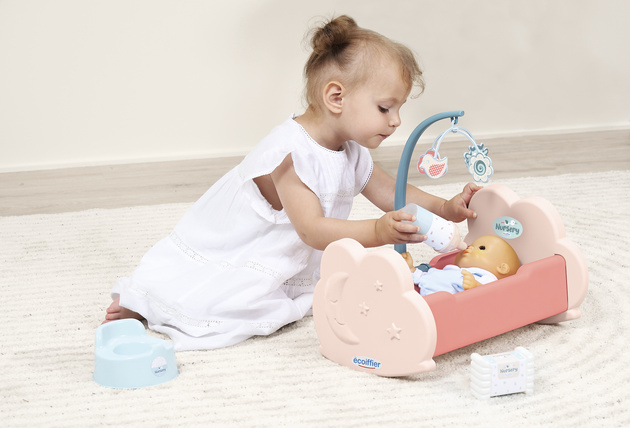 Nursery Zestaw opieki Kołyska dla lalek i akcesoria 6 elementów