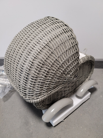 OUTLET Wiklinowy Wózek dla lalek Wickerwork cichy szary odgrywanie ról Small Foot WADLIWY