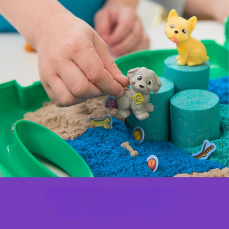 Piasek kinetyczny Diggin' Dog Park Walizka Zestaw Park do kopania dla Psów Kinetic Sand + akcesoria