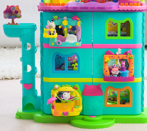 Koci domek Gabi zestaw Balkonik Pokaz Talentów figurka Tekturzątko + akcesoria