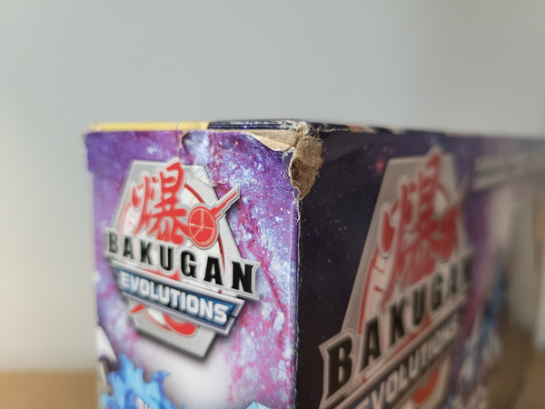 OUTLET Bakugan Evolutions Duży Zestaw Platinum Battle Bundle Figurki Karty BakuCores Mata USZKODZONE OPAKOWANIE