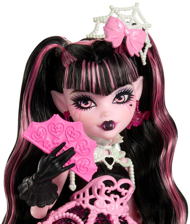 Monster High Draculaura Straszysłodkie Urodziny lalka 27 cm + akcesoria
