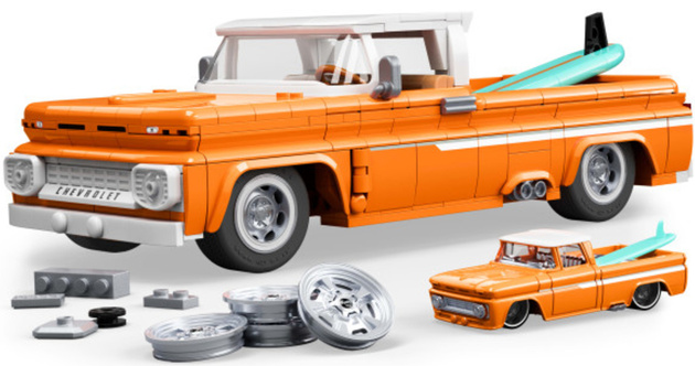 Hot Wheels Klocki Seria Elite Brick Shop Samochód Custom '62 Chevrolet 858 elementów
