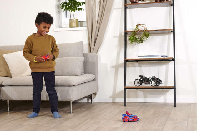 Zdalnie sterowany pojazd Crawler Spidey i super-kumple RC