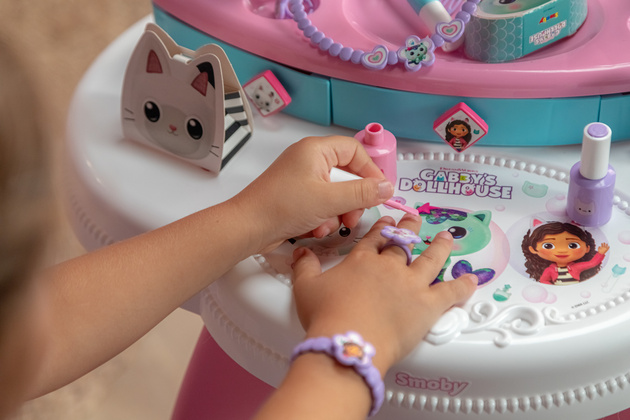 OUTLET Koci Domek Gabi Toaletka Studio Kosmetyczne Makijaż Taboret 12 akcesoriów USZKODZONE OPAKOWANIE