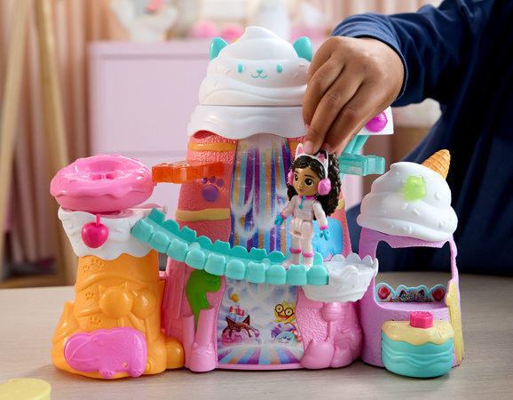 Koci Domek Gabi Film Zestaw Góra Słodkich Przysmaków Figurka Gabi + akcesoria Gabby's Dollhouse the Movie