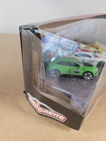 OUTLET Zestaw 5 pojazdów Wyścigówki Włoskie resoraki Dream Cars Alfa Romeo Lamborghini USZKODZONE OPAKOWANIE