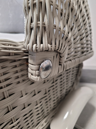 OUTLET Wiklinowy Wózek dla lalek Wickerwork cichy szary odgrywanie ról Small Foot WADLIWY