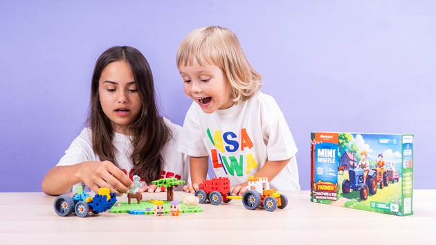 Klocki konstrukcyjne Mini Waffle Farmer Traktory i Wypasiona Łąka 110 elementów Marioinex