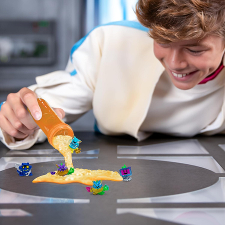 Zestaw 5 figurek niespodzianek Mr Beast Lab Swarms Atomic Series Lab Pack