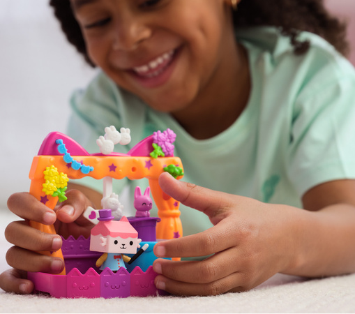 Koci domek Gabi zestaw Balkonik Pokaz Talentów figurka Tekturzątko + akcesoria