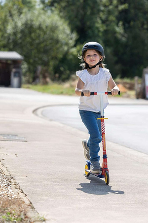 Hulajnoga dwukołowa Auta Cars Disney Zygzak McQueen składana z regulowaną kierownicą i hamulcem do 50 Kg