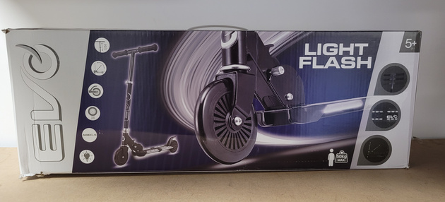 OUTLET EVO Składana Regulowana Hulajnoga dla Dzieci Light Flash Czarny Świecący Podest USZKODZONE OPAKOWANIE