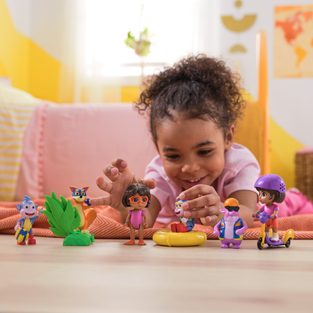 Dora Poznaje Świat Zestaw Splash-Splash 2 Figurki Dora i Butek + Akcesoria