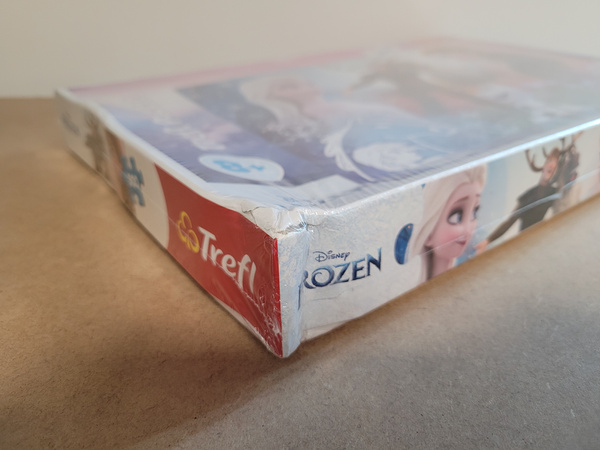 OUTLET Puzzle Disney Frozen Magiczny czas Trefl 300 elementów USZKODZONE OPAKOWANIE