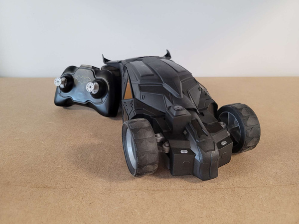 OUTLET Batman Batmobile zdalnie sterowany pojazd RC samochód auto i figurka DC Comics WADLIWY