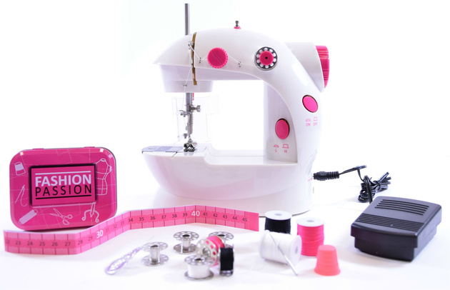Klein 7901 Maszyna do szycia dla dzieci + akcesoria