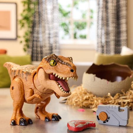 Dino Interaktywny T-Rex Wylęgający Się Z Jajka Jurassic World Primal Hatch